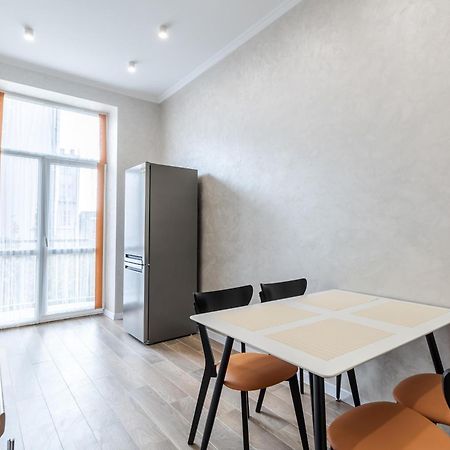 Inshiapartments On Liberty Avenue 2 Lviv Kültér fotó