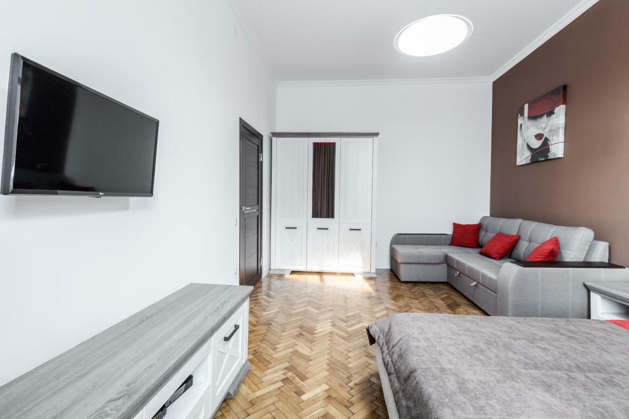 Inshiapartments On Liberty Avenue 2 Lviv Kültér fotó